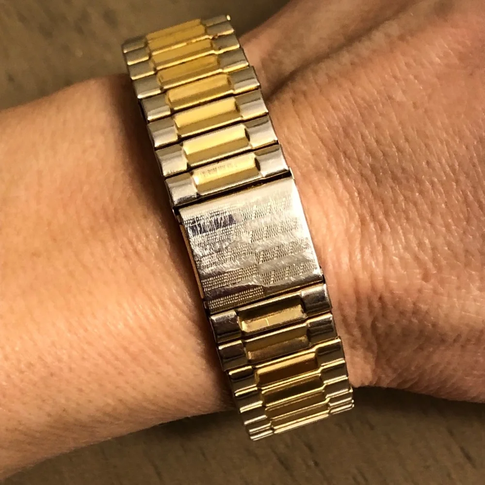 Gold and Silver Tone Men’s Metal Stretch Bracelet